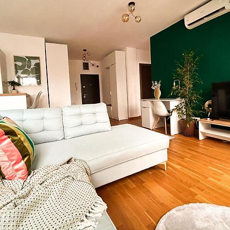 Downtown C22 Apartment Bukares Bagian luar foto