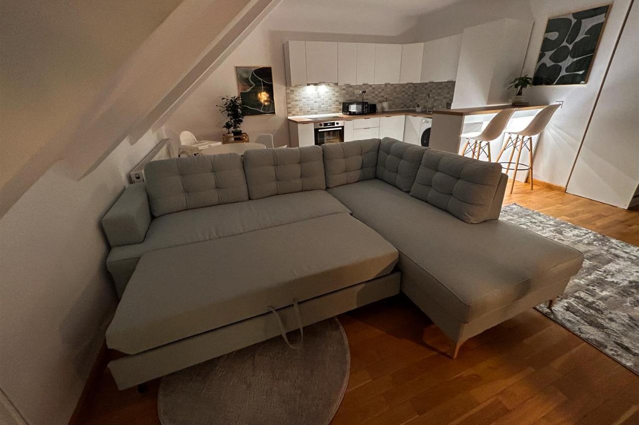 Downtown C22 Apartment Bukares Bagian luar foto