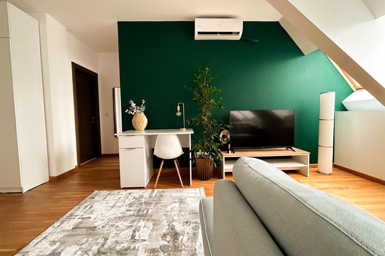 Downtown C22 Apartment Bukares Bagian luar foto