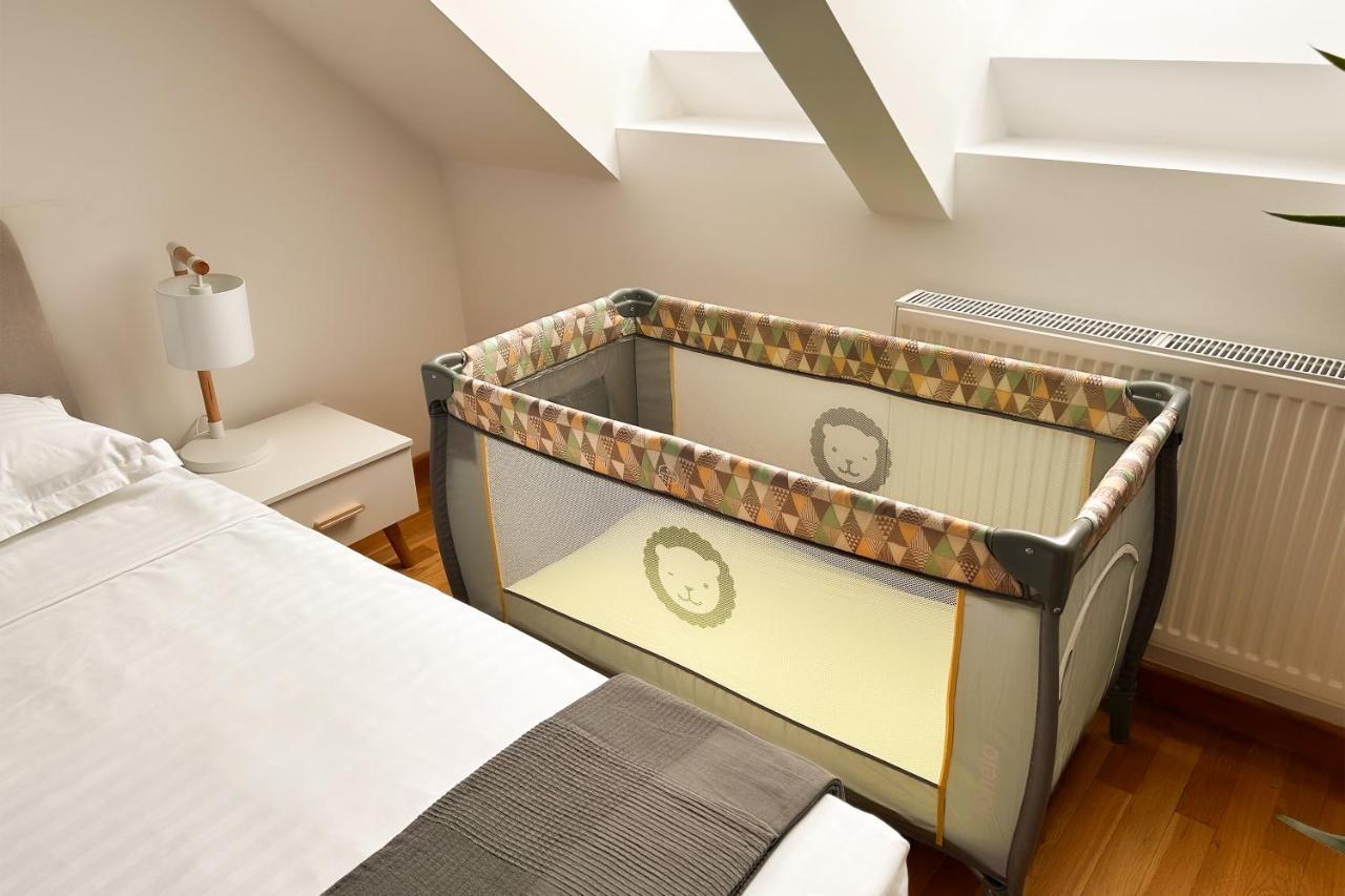 Downtown C22 Apartment Bukares Bagian luar foto