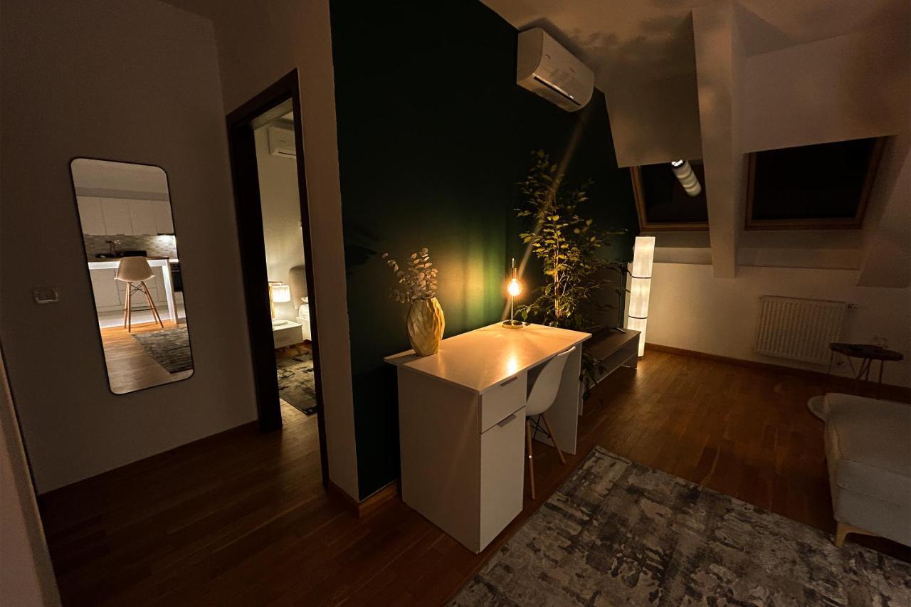 Downtown C22 Apartment Bukares Bagian luar foto