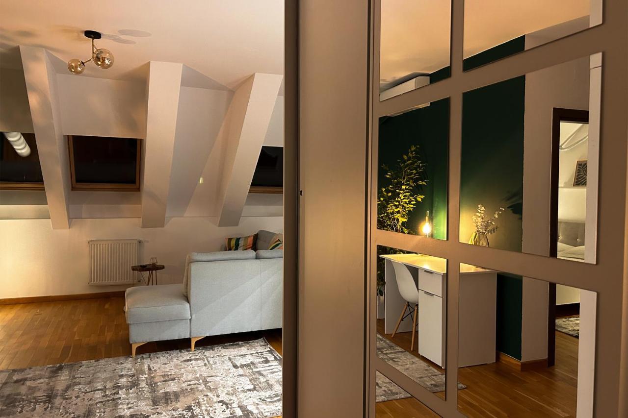 Downtown C22 Apartment Bukares Bagian luar foto